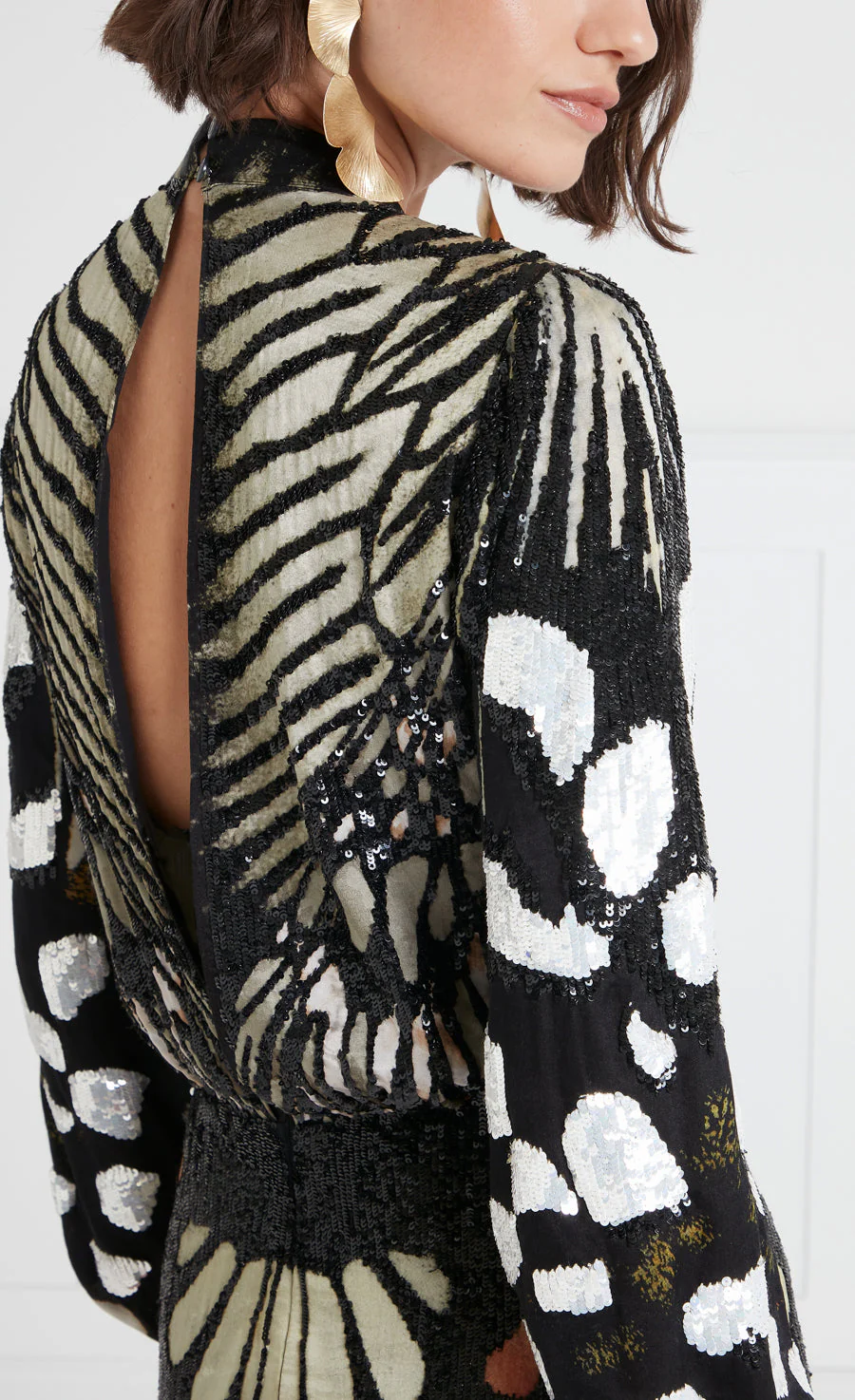 Emperor Gown - Black - Image 5