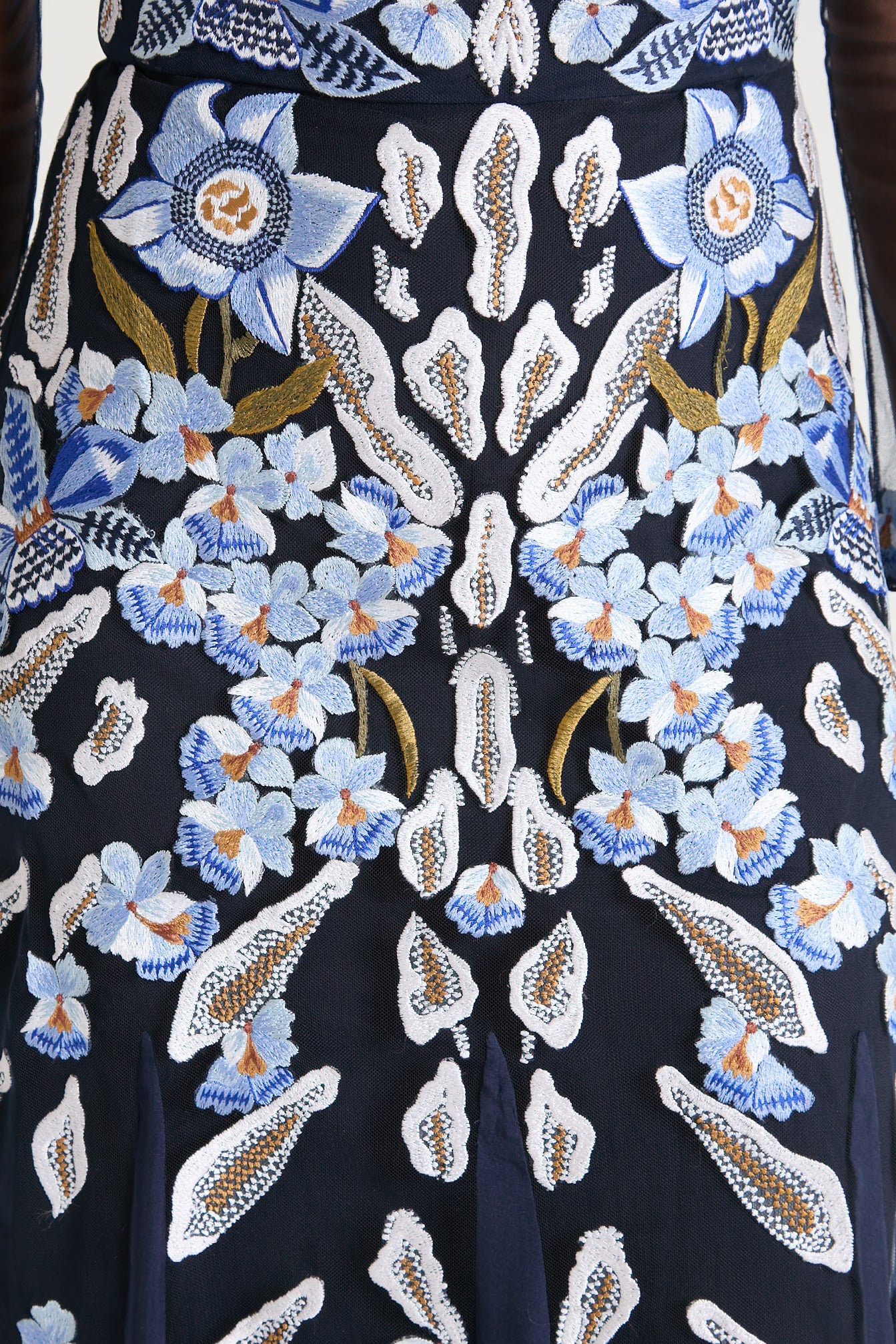 Pardus Sleeved Gown - Midnight - Image 8